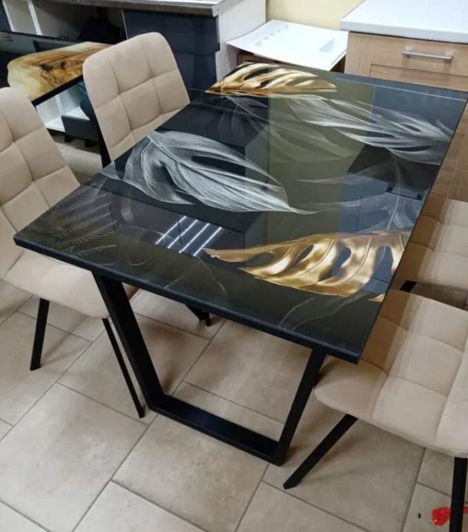 Стол Ниагара нераскл. 1200х800 стекло ш (12 цветы золотой на черном)