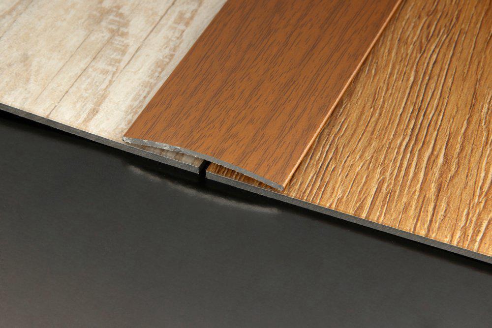 Профиль стыкоперекрывающий ПС 04.900.088 орех