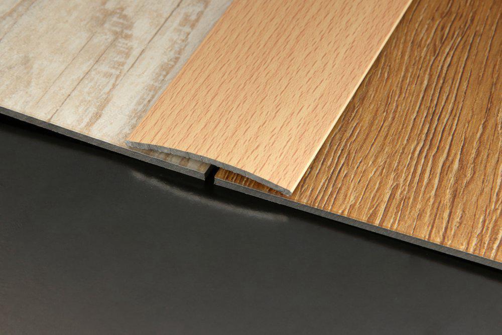 Профиль стыкоперекрывающий ПС 04.900.083н бук натур