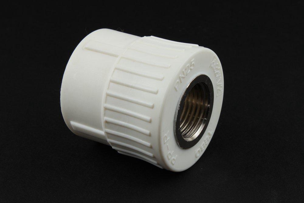 Муфта комб.  32х1/2" вн.р.  TR-TB