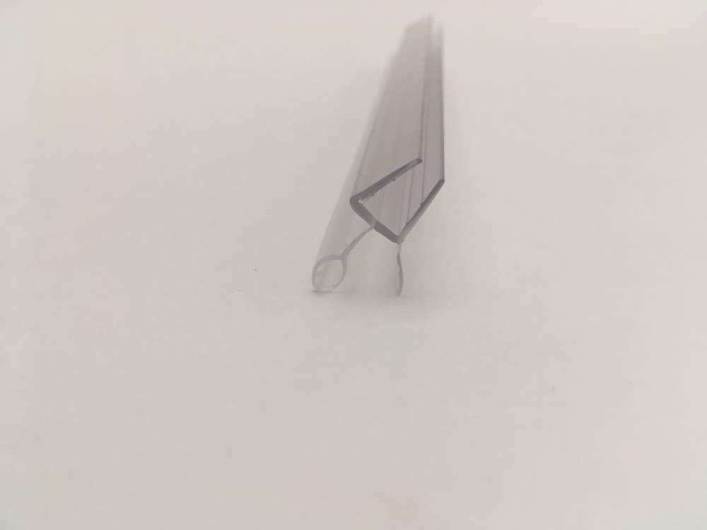 Уплотнитель-молдинг д/стекла  DC703Ц(х)  6мм (2м)