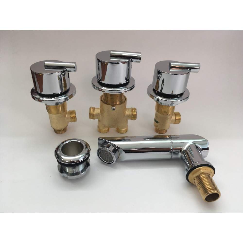 Смеситель  GR-H705 на борт ванны, врезной  