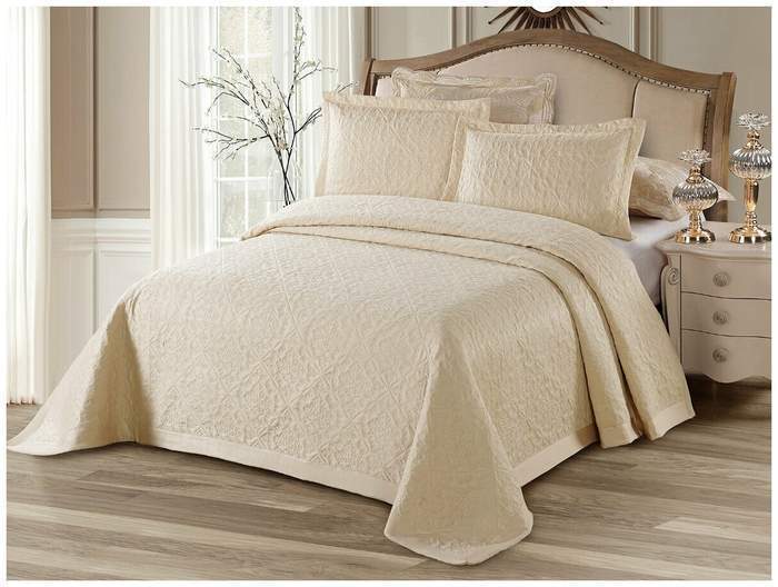 CLEO Покрывало Blumarine 010 240х260+2 нав.50х70 240/010-BM