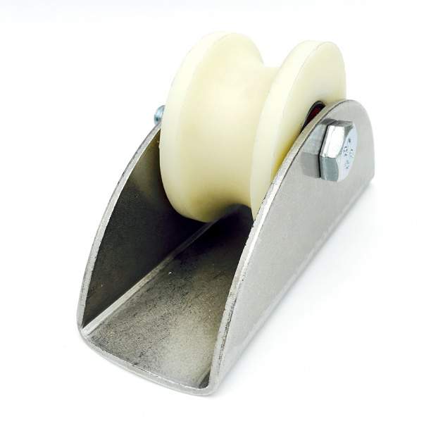 Ролик капролон d70 под трубу d3/4  на пластинах P2708