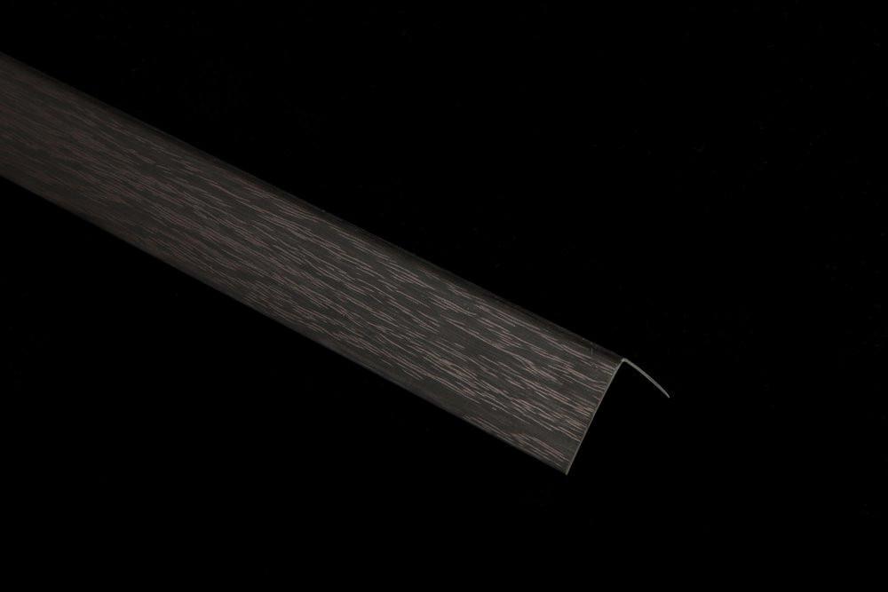 Уголок Идеал  40х40  2,7м  Венге Черный