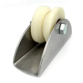 Ролик капролон d70 под угол  на пластинах Р2711