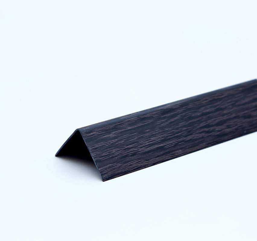 Уголок Идеал  15х15  2,7м  Венге Черный