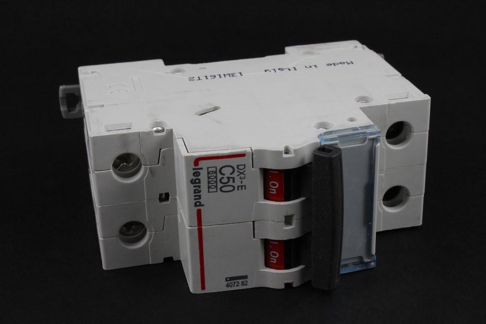 Авт. выключатель DX 3-E  Legrand  2П  C50A  6кА  407282