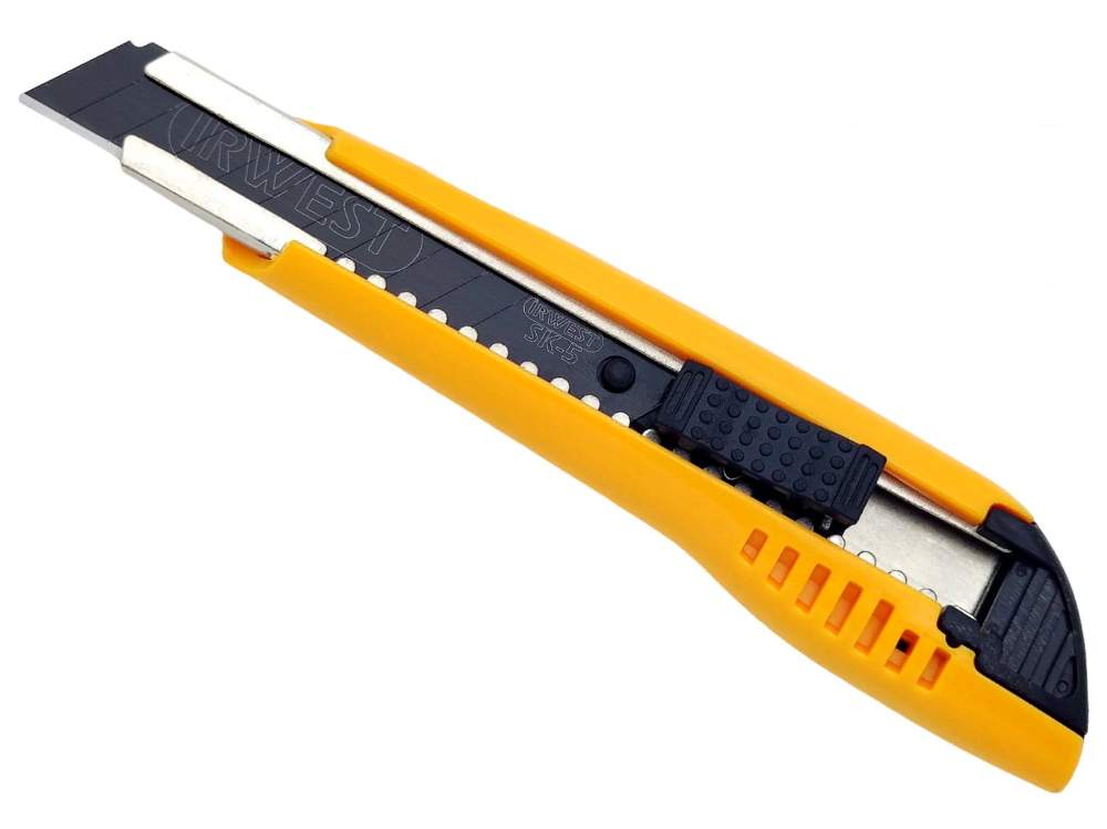 Нож строительный 18мм кален.лезвие SK5 Black мет.напр.15502