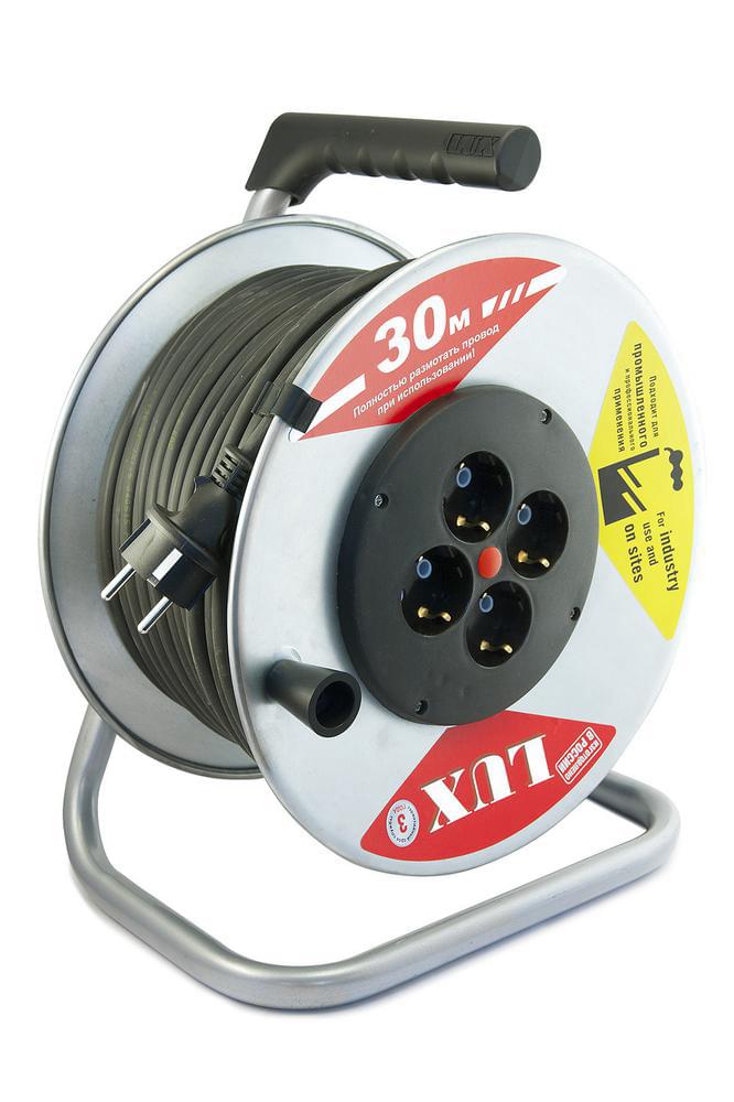 Удлинитель сил. на мет.кат. LUX  К4-E-30  КГ 3х1,5 30м 44130