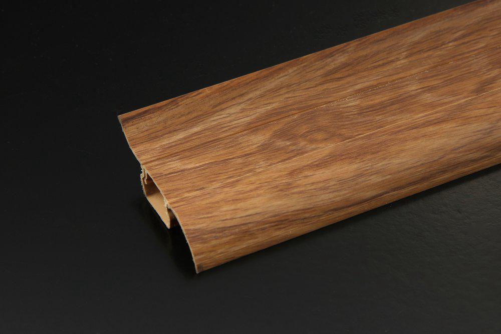 805    Плинтус 58мм Дуб гранд WIMAR