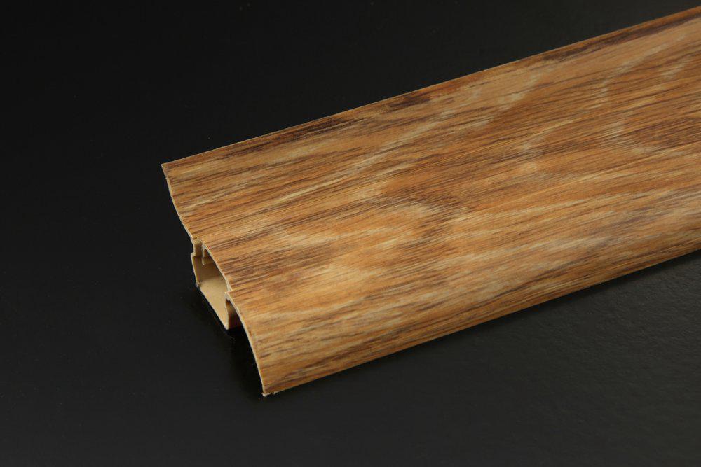 811    Плинтус 58мм Дуб Орно WIMAR