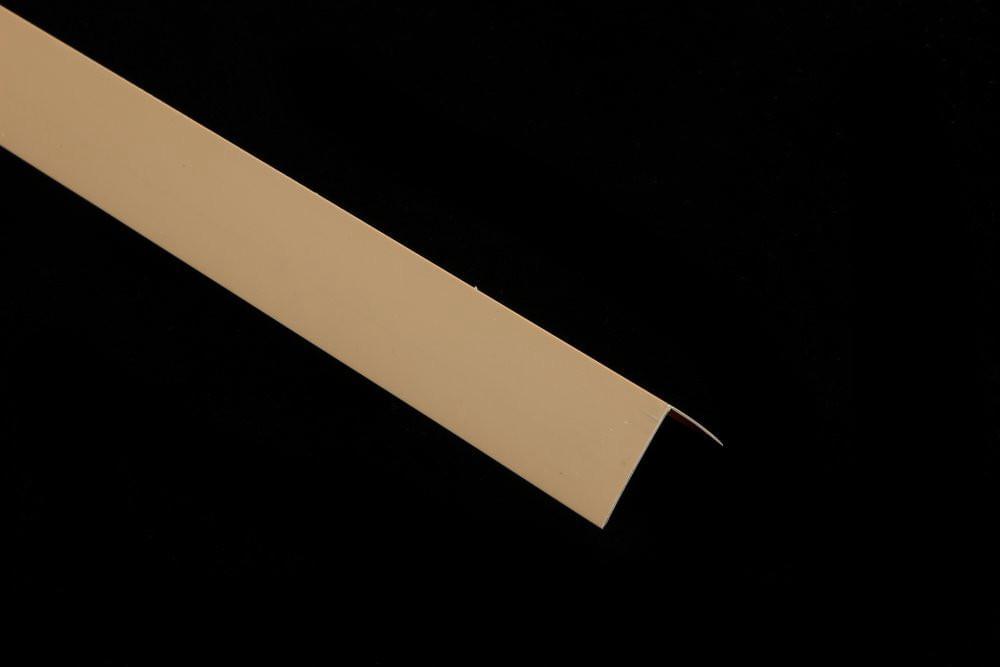 Уголок Идеал  20х20  2,7м  Кремовый