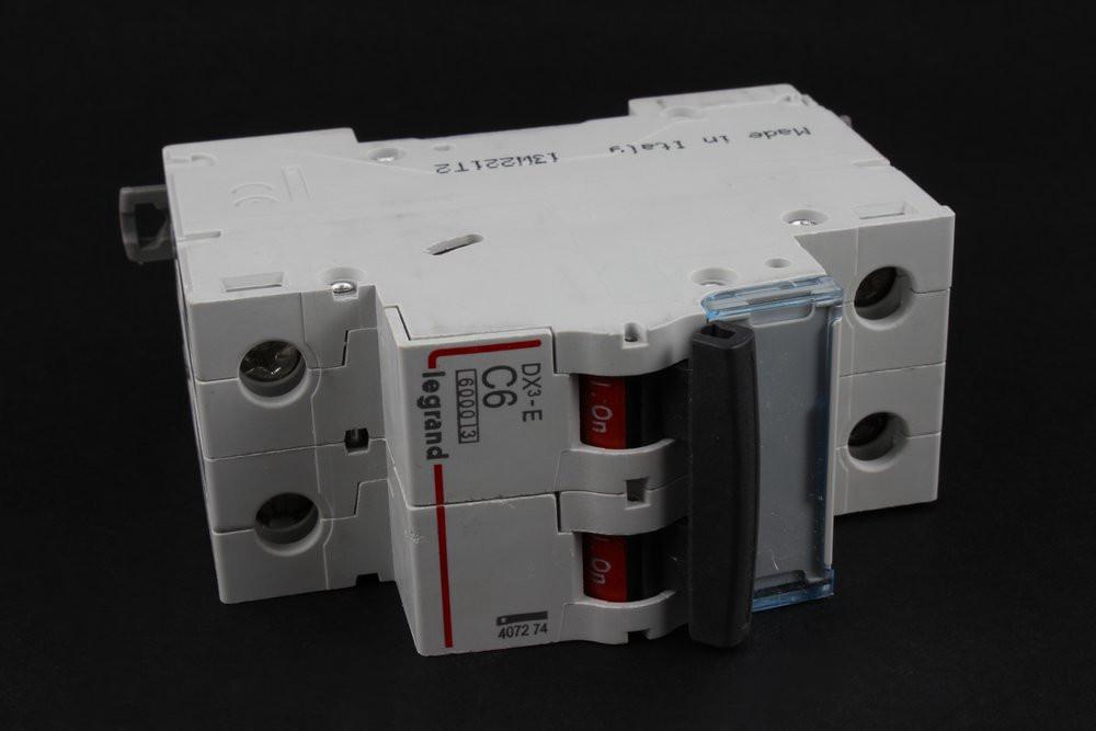 Авт. выключатель DX 3-E  Legrand  2П  C 6A  6кА  407274