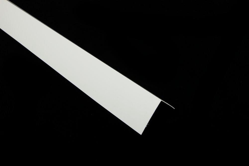 Уголок 60х60  2,7м  Белый Идеал