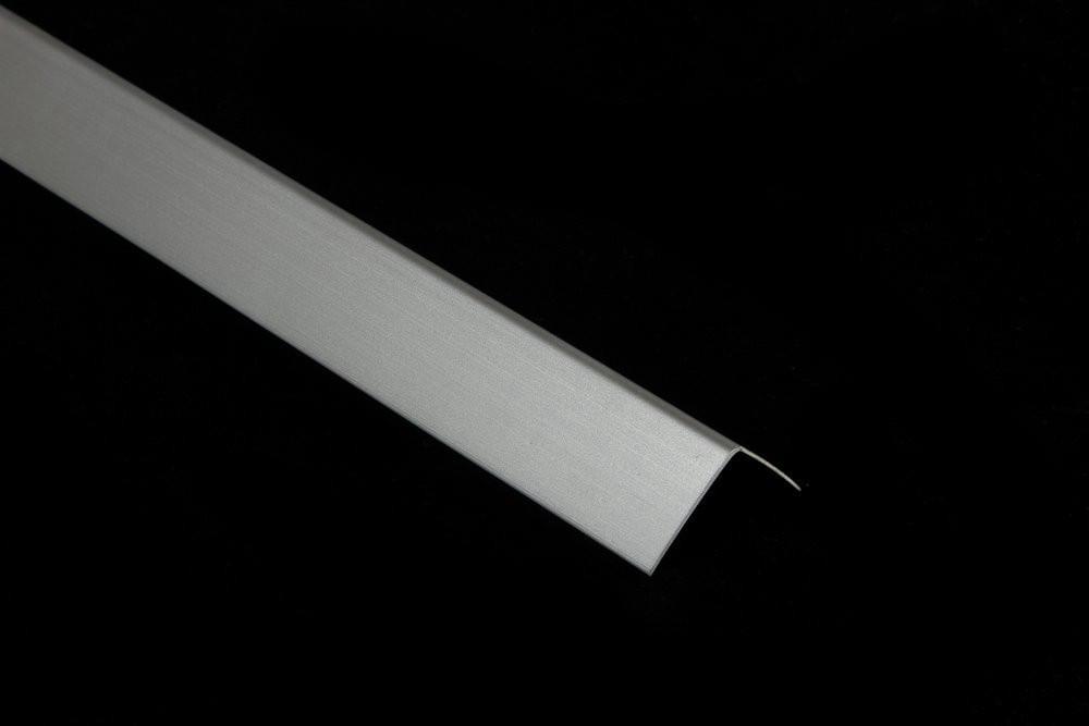 Уголок Идеал  15х15  2,7м  Металлик