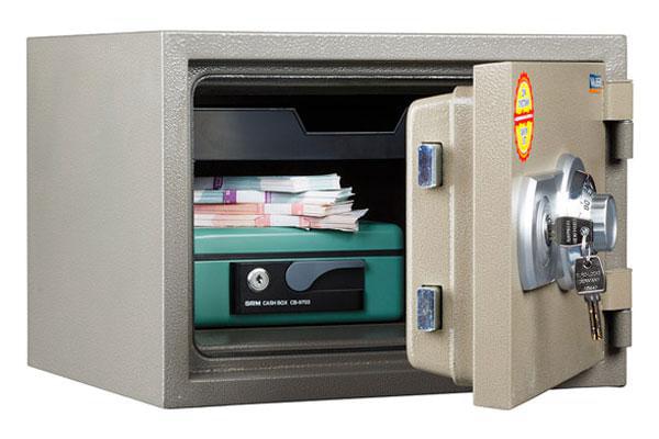 Сейф  FRS-30 CL