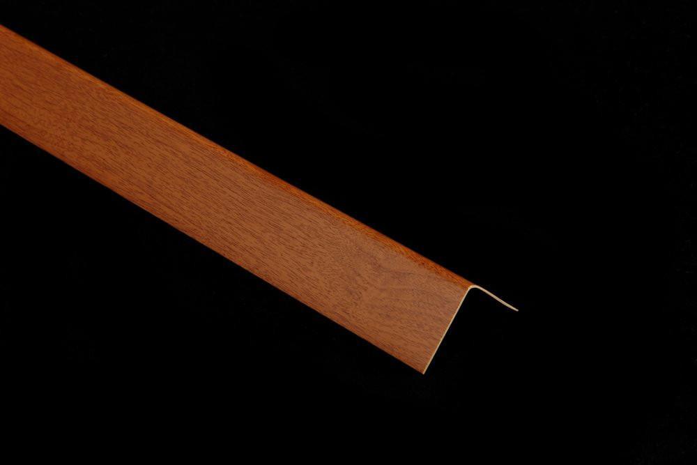 Уголок Идеал  30х30  2,7м  Кемпас