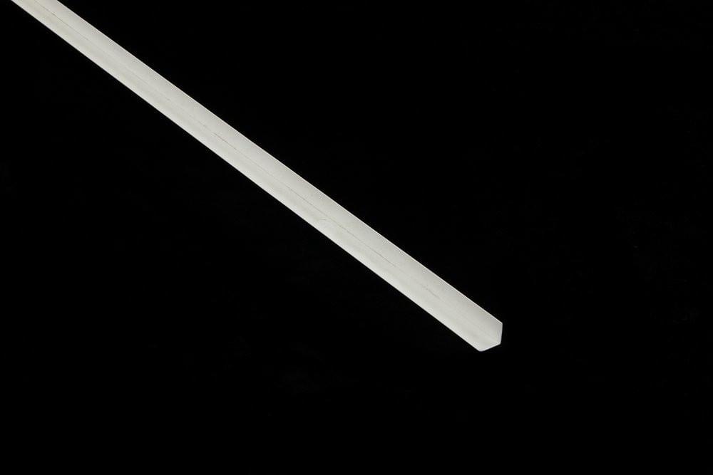 Уголок 15х15  2,7м  Белый Идеал