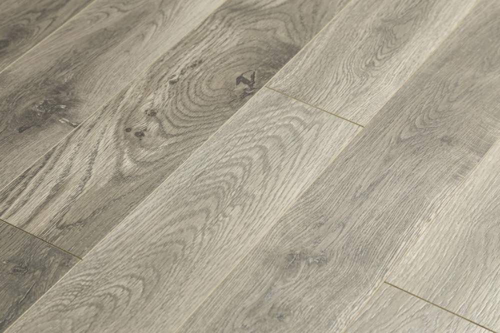 Ламинат "Madera Mini SD №029 Дуб Венский" 1уп.-2,3085м2/30шт. 810*95*12мм