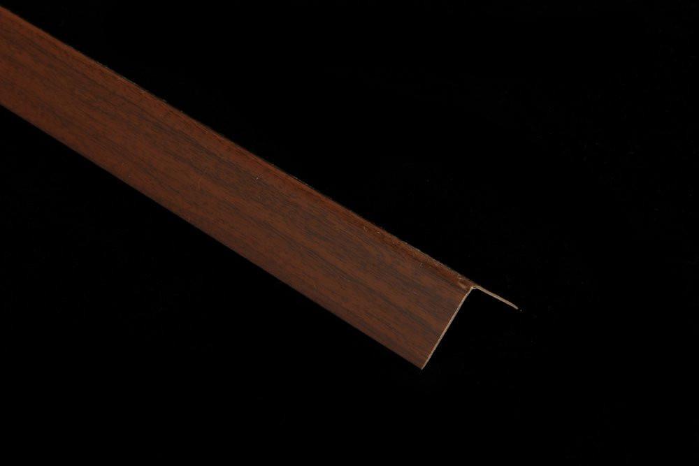 Уголок Идеал  30х30  2,7м  Орех темный