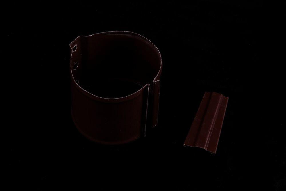 Кронштейн трубы на кирпич Optima 90мм RAL 8017