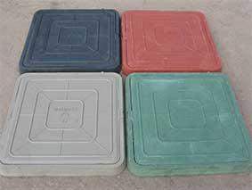 Люк полимерно-песчаный квадратный садовый коричневый / до 700 кг / 440х440 h-57 / 60 в пачке