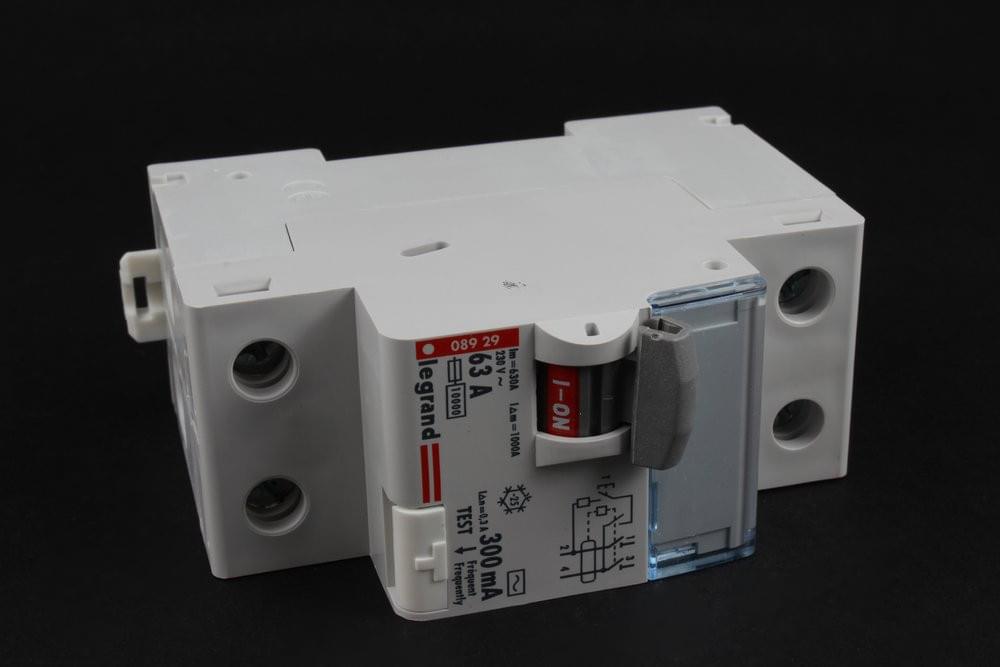 УЗО 2/63/300  DX Legrand   8929