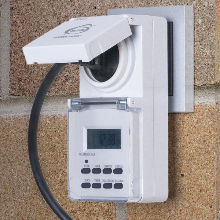Розетка-таймер TMH-E-6  16A х1  IP44  Белый