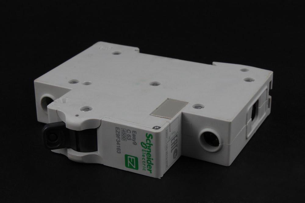 Авт.выкл. SE 1п/63А/4,5кА С  EZ9F34163  EASY9