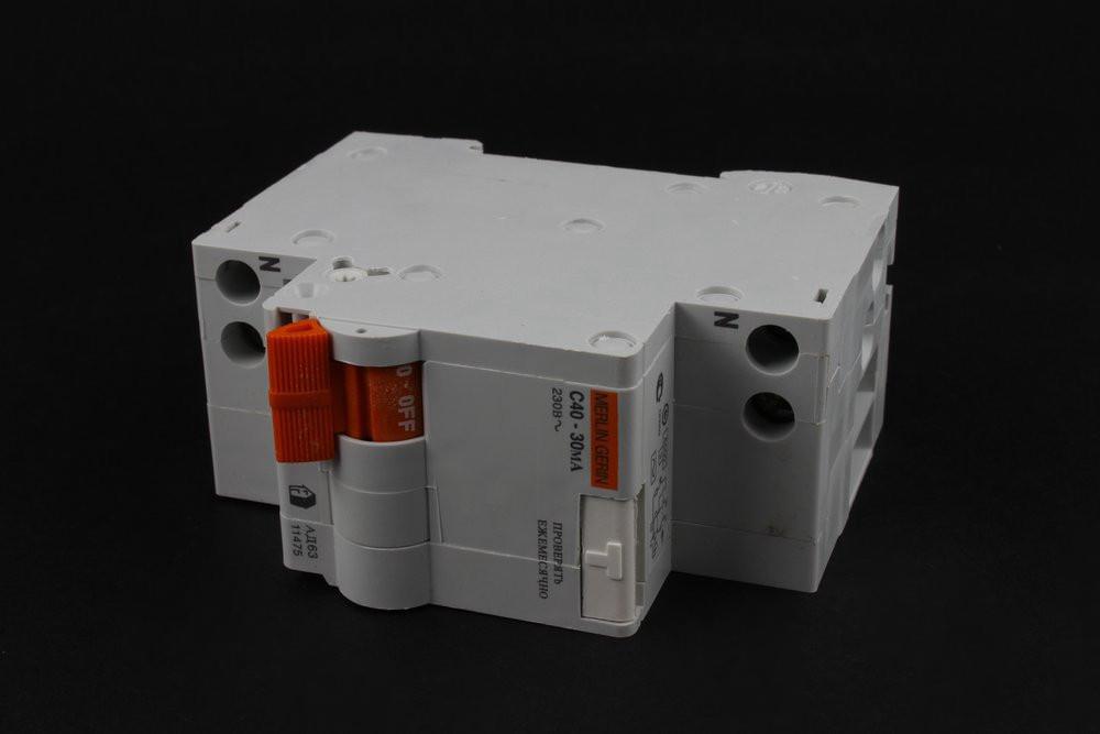 Диф.авт. SE АД63  1п+N 40А  11475