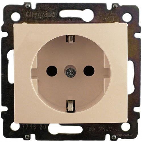 Розетка  VALENA  2Р+Е нем. стд.  сл.кость  774320 /33849