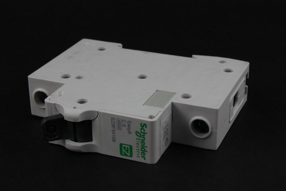 Авт.выкл. SE 1п/ 6А/4,5кА С  EZ9F34106  EASY9