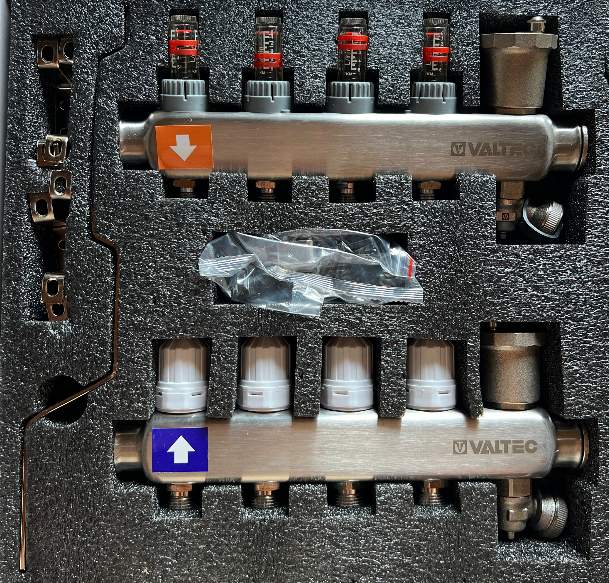 Коллекторный блок с расходом. 1"х3/4"х4 вых. нерж. VTc.579.EMNX.0604  61203