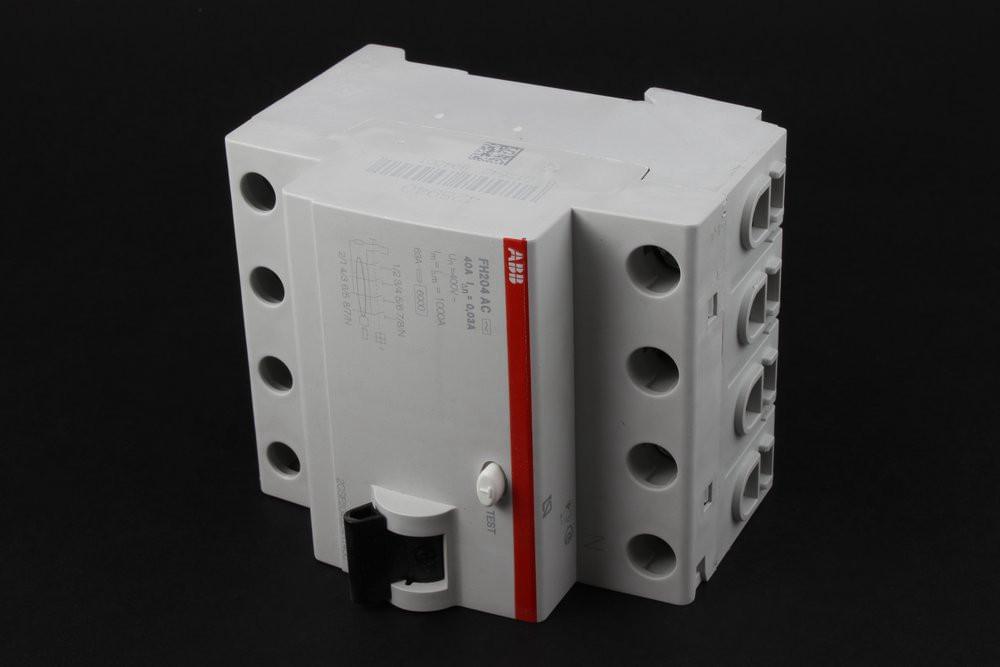 УЗО 4P ABB FH204AC 40A 30mA  (AC)   2CSF204004R1400