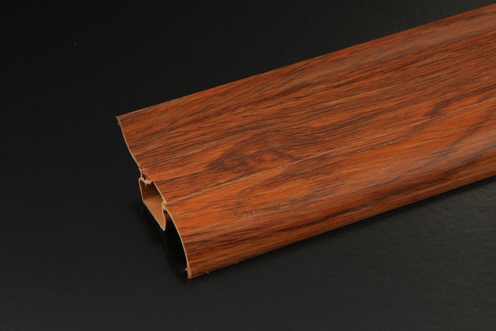 824    Плинтус 58мм Дуб Калифорнийский WIMAR