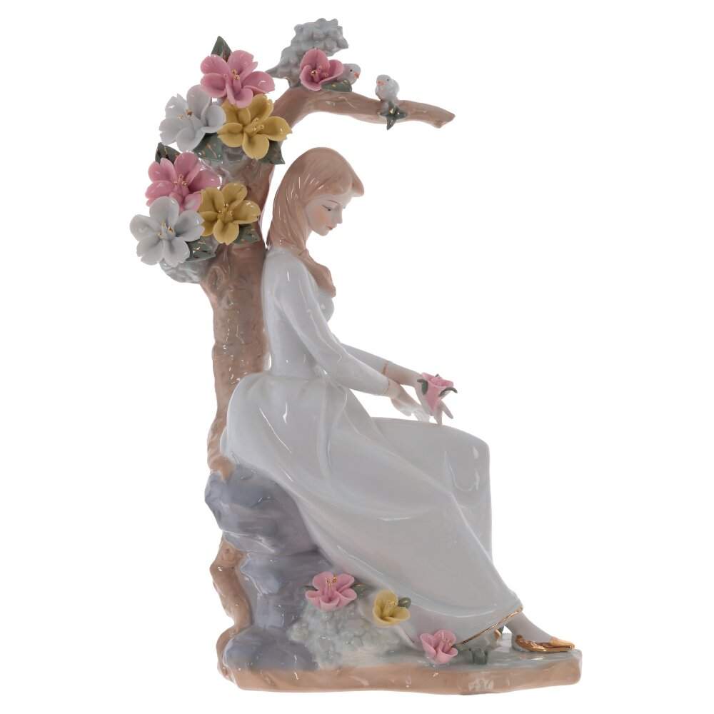 REMECO COLLECTION Статуэтка 804738 Девушка в саду фарфор 24,5х12х37см