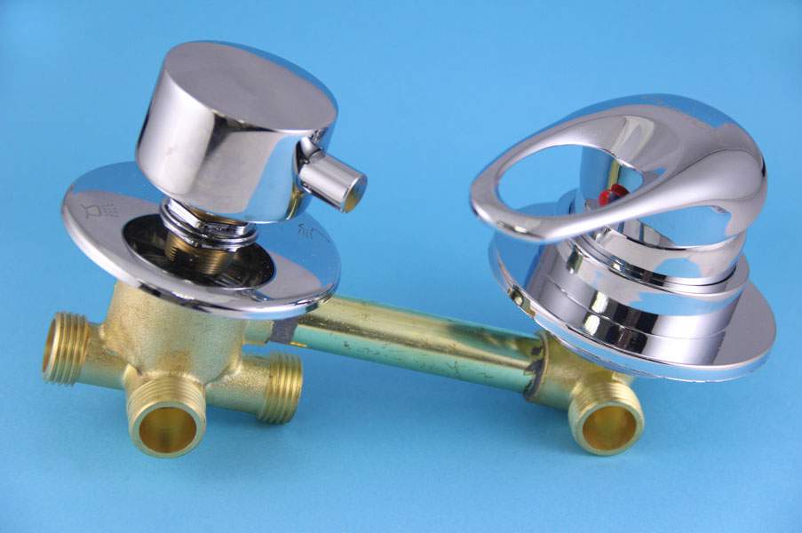 Смеситель  DC6312  100*4, гайка