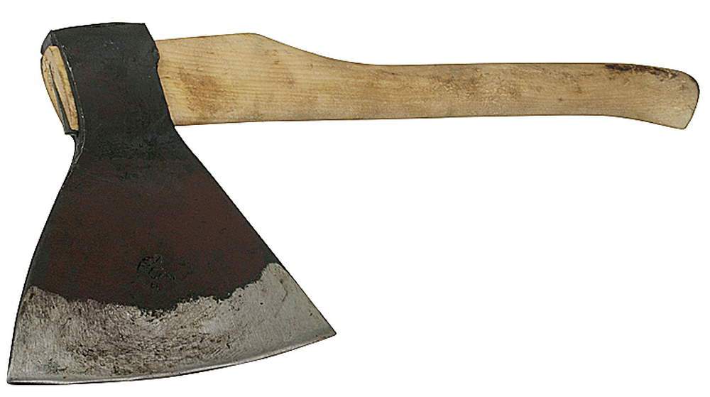 Топор ИЖ 2,4кг мясорубный с дер. рукояткой  20723