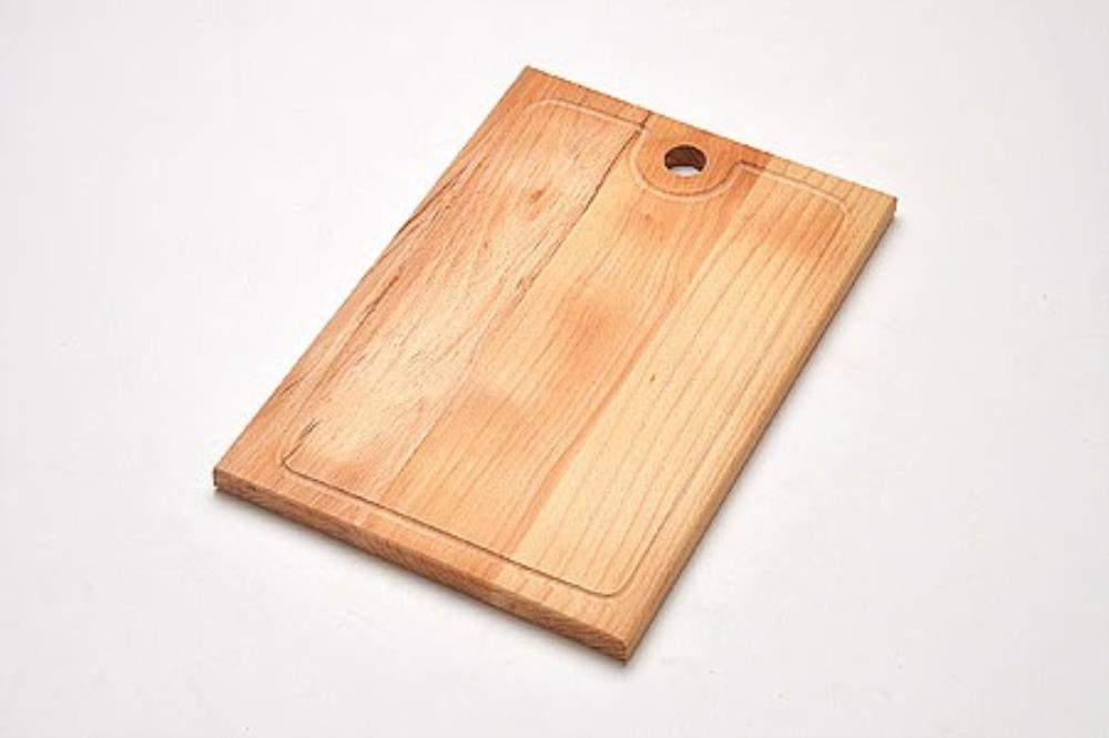 ХОЗЯЮШКА Доска разделочная 09-1 бук 350*240*18мм с канавкой большая 