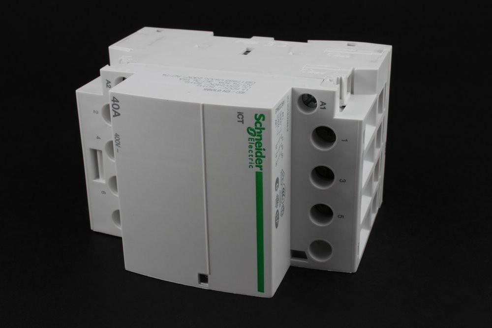 Контактор iСТ Acti9 40А/3п 3НО 230/240V SchE А9С20843/161719