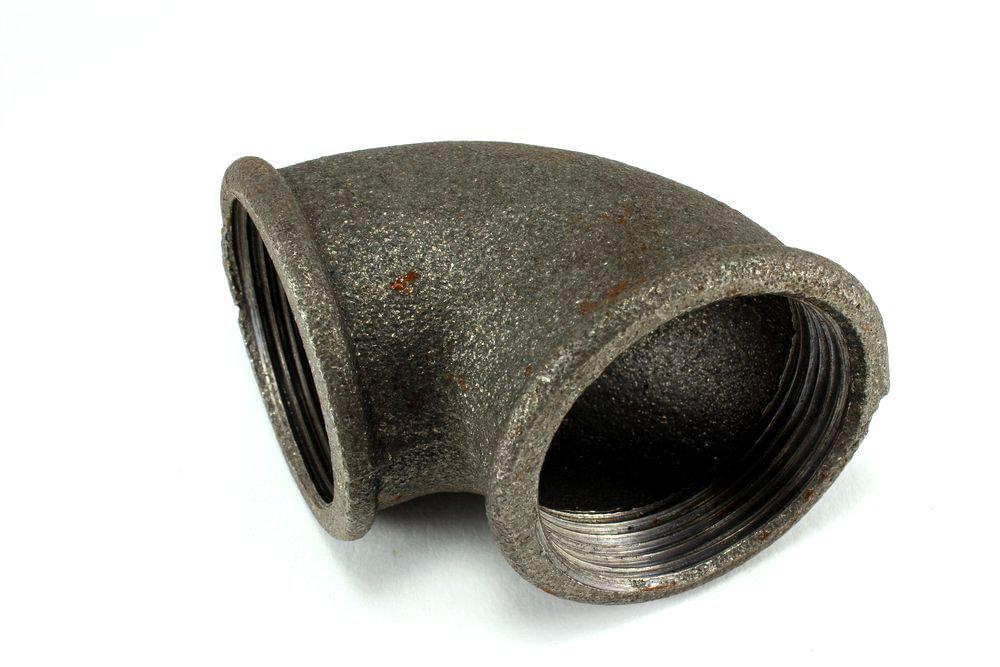 Угольник черн. Ду-40